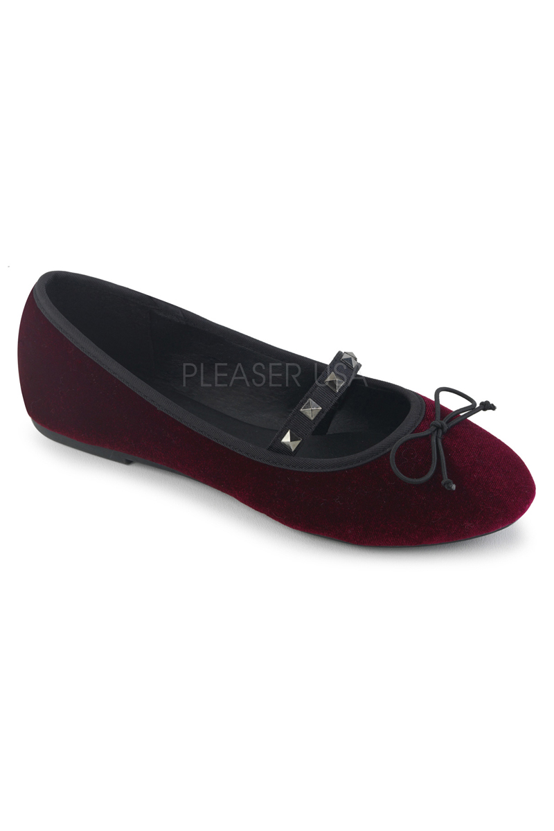 red round toe ballet flats